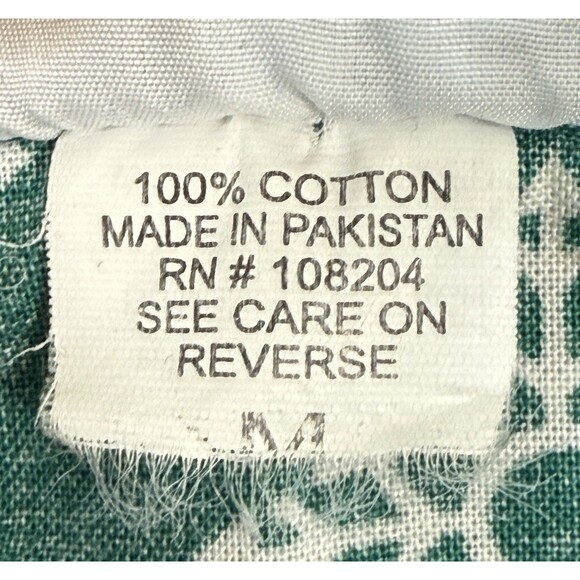 Women's Green Christmas Scrub Top Polar Bear Penguin Snowflake Tie Back Sz Med - Picture 6 of 8